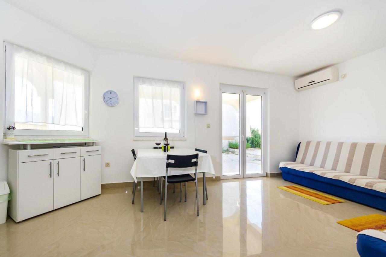 Apartmani Tanja Pridraga Exterior foto