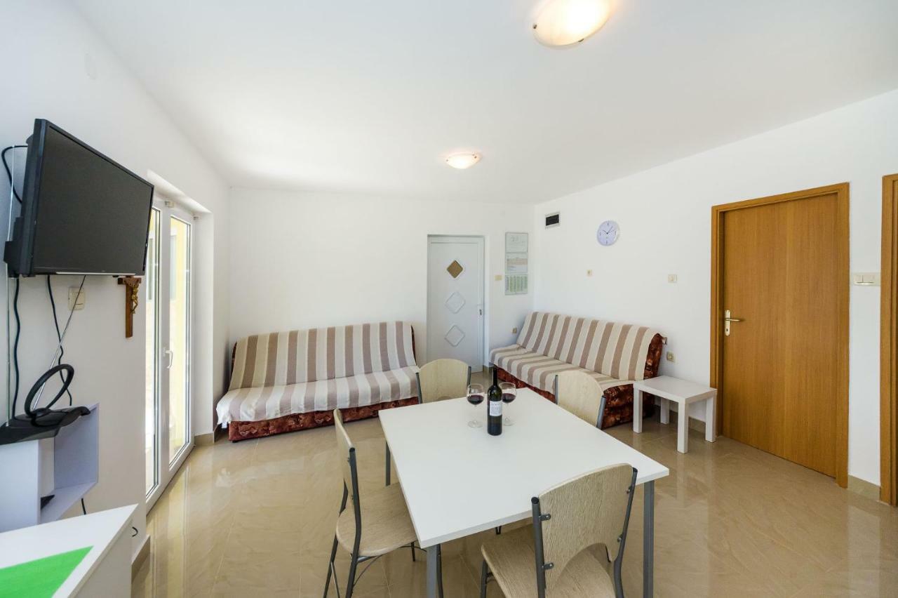 Apartmani Tanja Pridraga Exterior foto