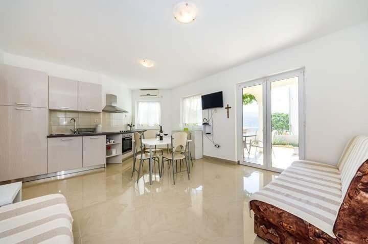 Apartmani Tanja Pridraga Exterior foto